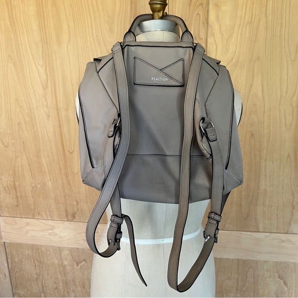 Reaction Kenneth Cole backpack - Picture 2 of 9